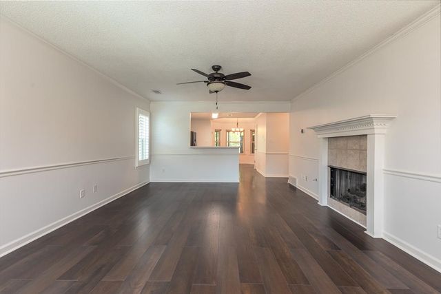 8046 JILLS CREEK DR, Bartlett, TN 38133