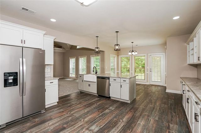 256 Suffolk Way, Mcdonough, GA 30252