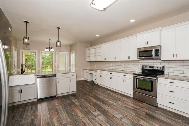 256 Suffolk Way, Mcdonough, GA 30252