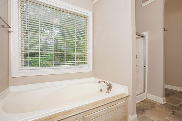 256 Suffolk Way, Mcdonough, GA 30252
