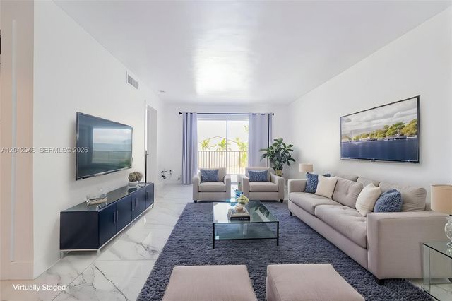 15241 SW 80th St 207, Miami, FL 33193
