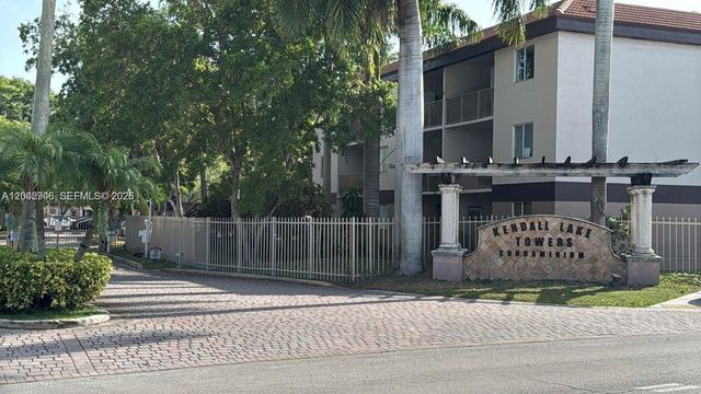 15241 SW 80th St 207, Miami, FL 33193