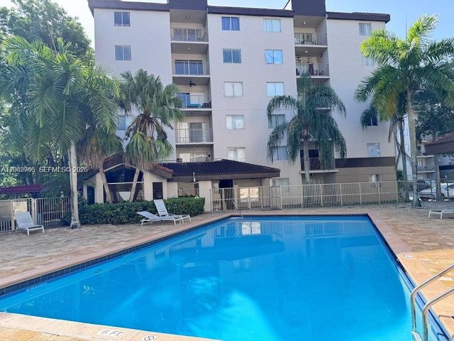 15241 SW 80th St 207, Miami, FL 33193