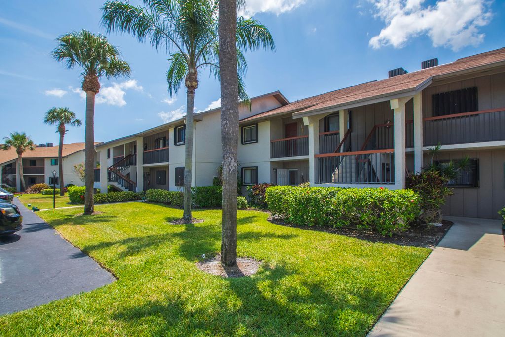 1600 NE Dixie Highway, Jensen Beach, FL 34957