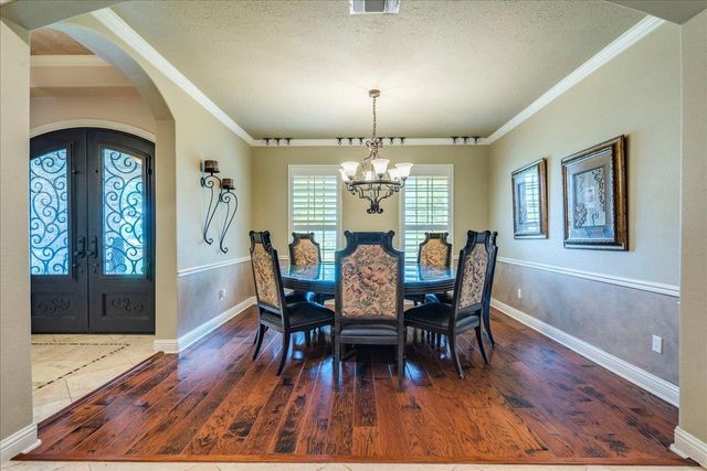 530 Woodland DR, Driftwood, TX 78619