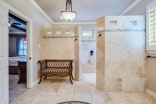 530 Woodland DR, Driftwood, TX 78619