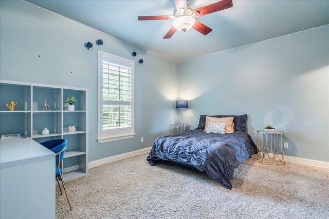 530 Woodland DR, Driftwood, TX 78619