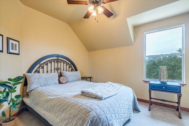 530 Woodland DR, Driftwood, TX 78619