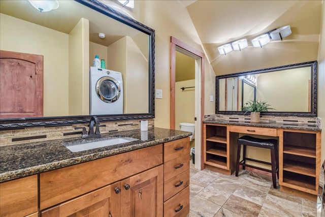 530 Woodland DR, Driftwood, TX 78619