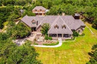 530 Woodland DR, Driftwood, TX 78619