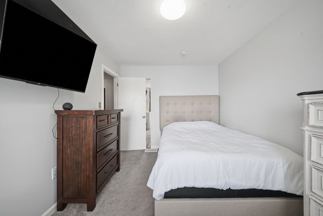 111 Cambridge St B, Lawrence, MA 01843