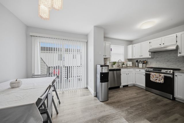 111 Cambridge St B, Lawrence, MA 01843