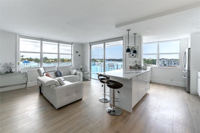 2639 N Riverside Dr 501, Pompano Beach, FL 33062