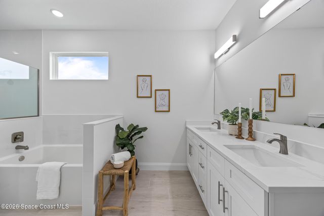 420 Di Lido Street NE, Palm Bay, FL 32907