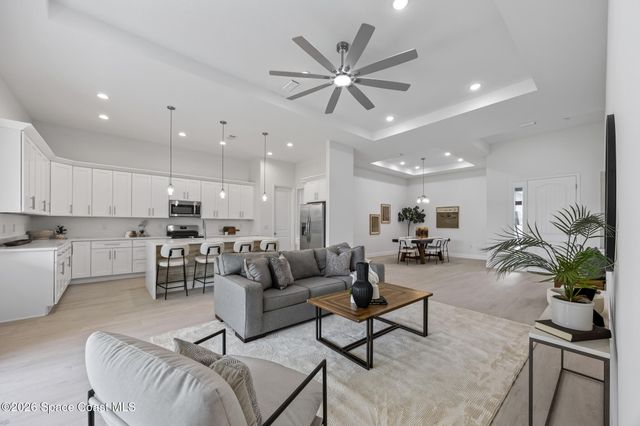 420 Di Lido Street NE, Palm Bay, FL 32907