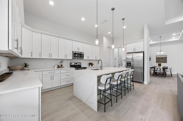 420 Di Lido Street NE, Palm Bay, FL 32907