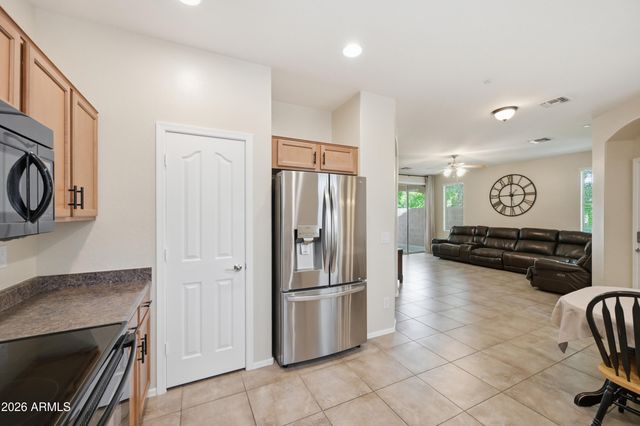 2454 E VERMONT Drive, Gilbert, AZ 85295