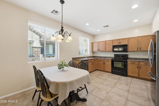 2454 E VERMONT Drive, Gilbert, AZ 85295