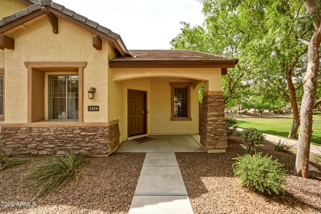 2454 E VERMONT Drive, Gilbert, AZ 85295