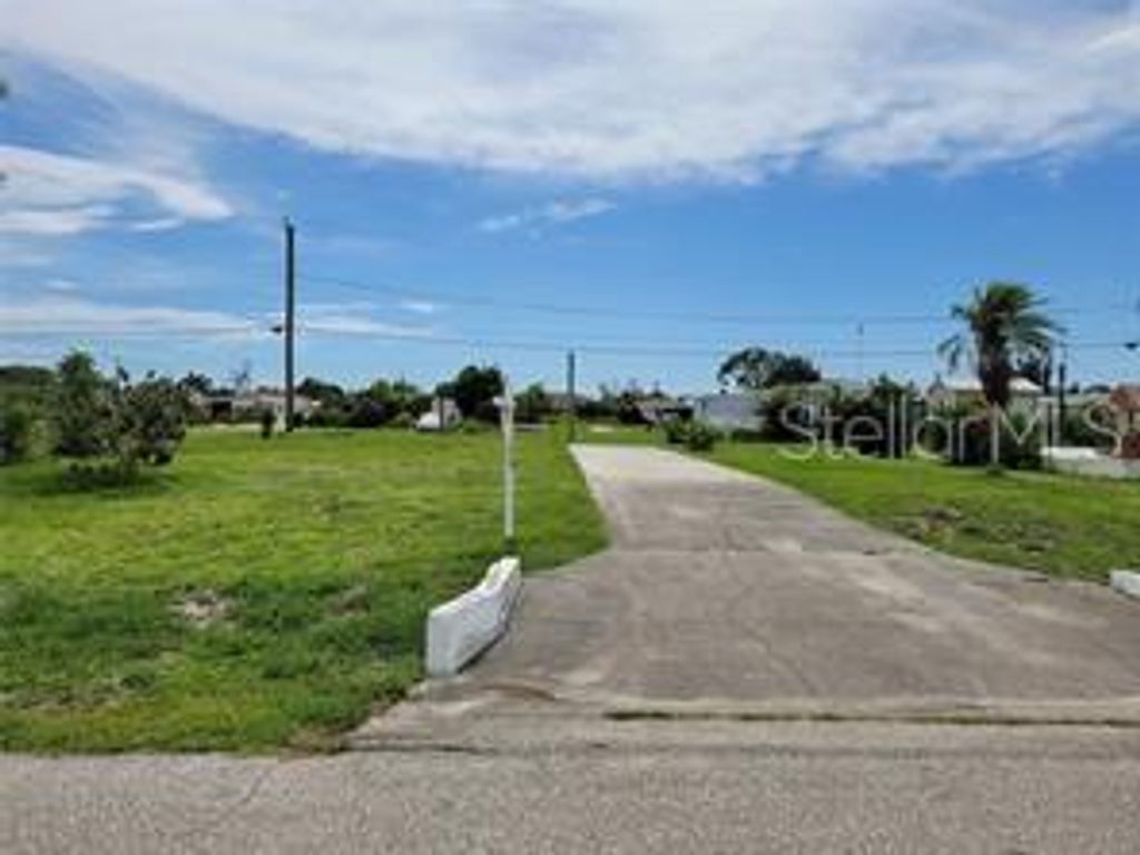 1404 KINGFISHER DRIVE, Englewood, FL 34224