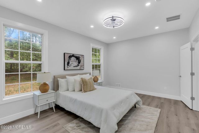 27 Cromwell Court, Manchester, NJ 08759