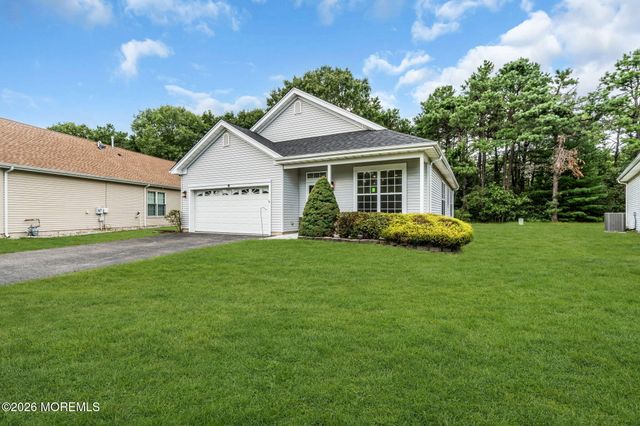 27 Cromwell Court, Manchester, NJ 08759