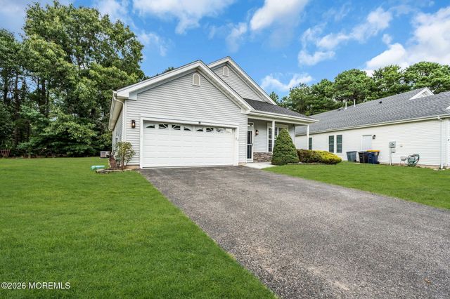 27 Cromwell Court, Manchester, NJ 08759