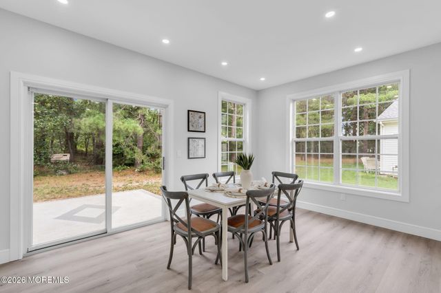 27 Cromwell Court, Manchester, NJ 08759