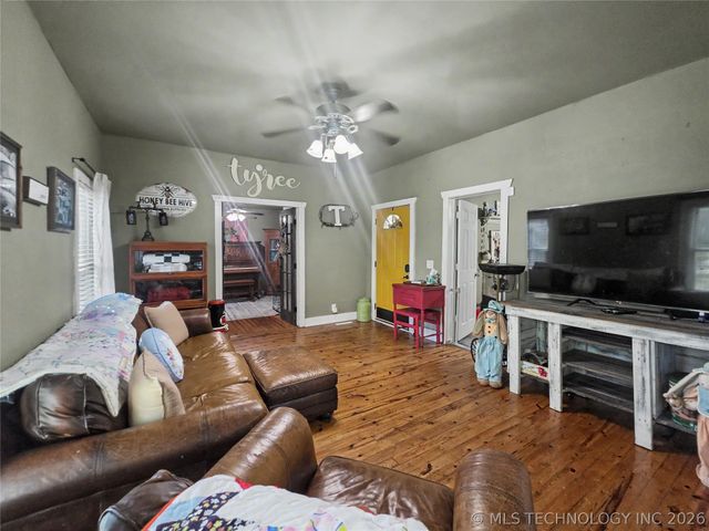 417 S State Avenue, Tahlequah, OK 74464