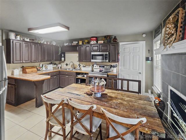 417 S State Avenue, Tahlequah, OK 74464