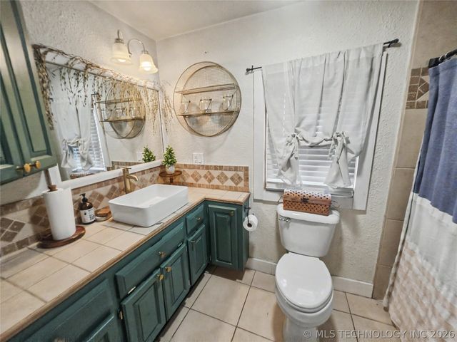 417 S State Avenue, Tahlequah, OK 74464
