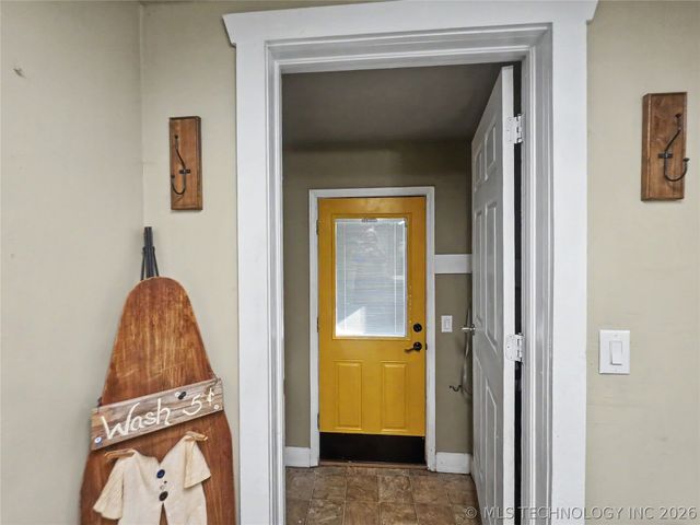 417 S State Avenue, Tahlequah, OK 74464