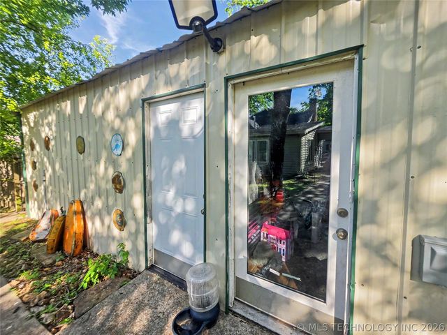 417 S State Avenue, Tahlequah, OK 74464