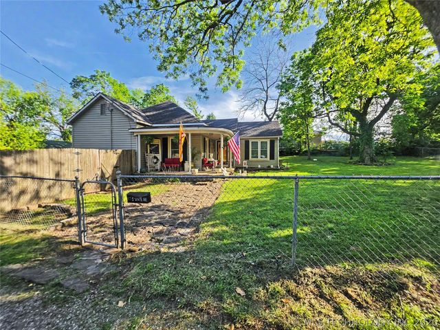 417 S State Avenue, Tahlequah, OK 74464