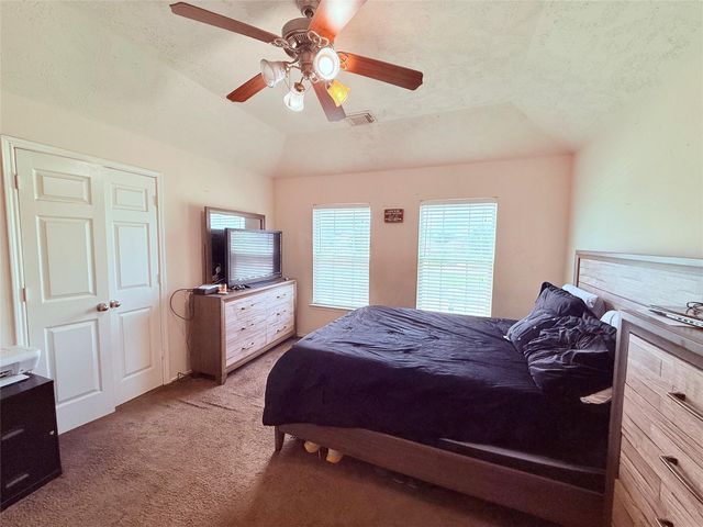 5018 Mossy Bridge Drive, Spring, TX 77379