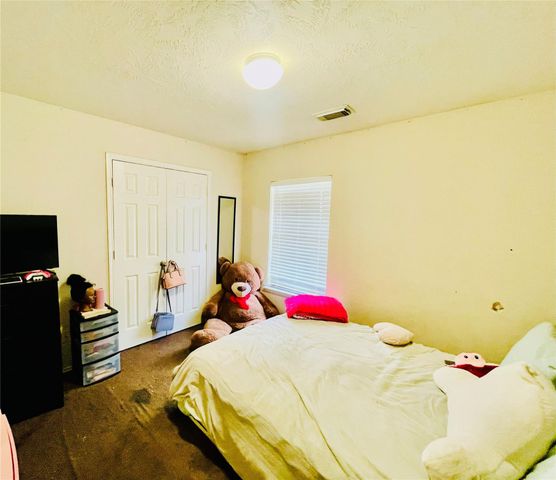 5018 Mossy Bridge Drive, Spring, TX 77379