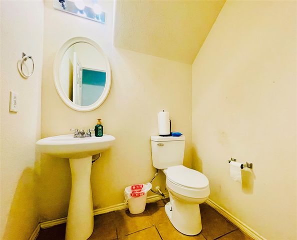 5018 Mossy Bridge Drive, Spring, TX 77379