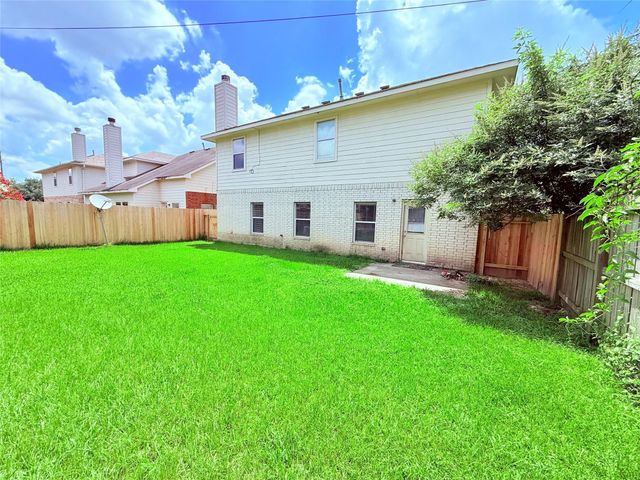5018 Mossy Bridge Drive, Spring, TX 77379