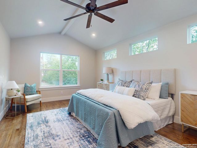 130 Larchmont, San Antonio, TX 78209