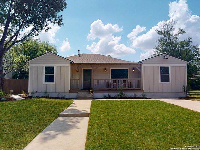 130 Larchmont, San Antonio, TX 78209