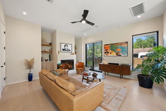 4717 Mount Vernon DR A, Austin, TX 78745