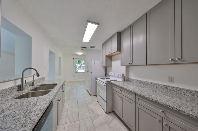 3908 W WALLACE AVENUE, Tampa, FL 33611