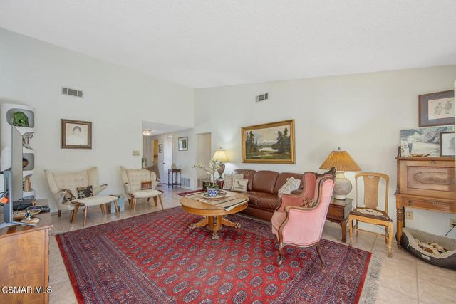 19206 Village 19, Camarillo, CA 93012