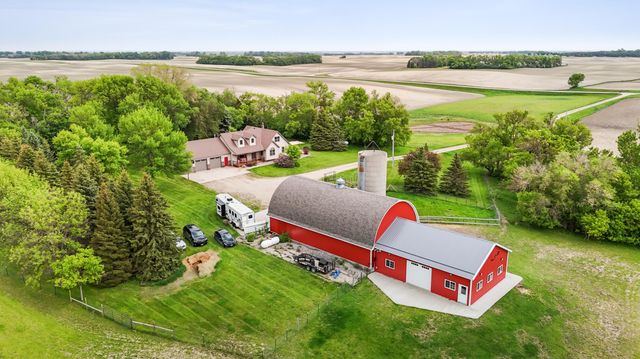 20482 28th Avenue N, Hawley, MN 56549