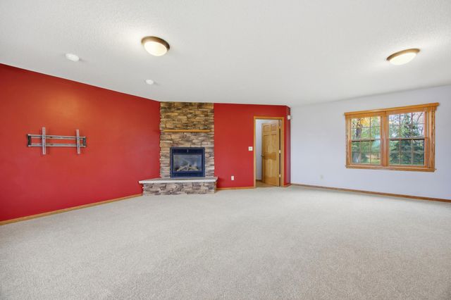 20482 28th Avenue N, Hawley, MN 56549