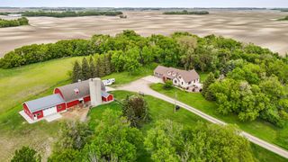 20482 28th Avenue N, Hawley, MN 56549