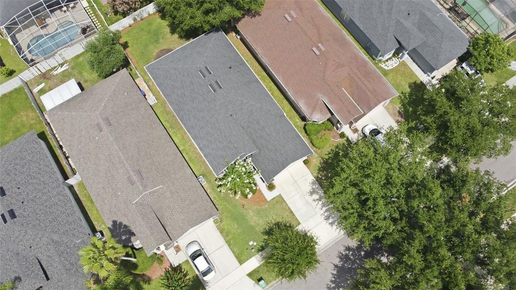 Image 8 of property listing at 5322 SANTA ANA DRIVE, Orlando, FL 32837