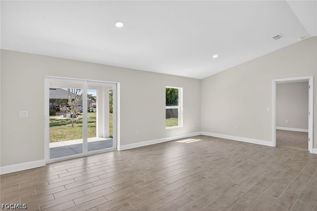 2518 NW 19th PL, Cape Coral, FL 33993