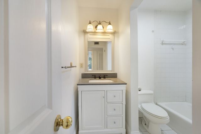 3210 Orleans Dr Apt 8, Nashville, TN 37212