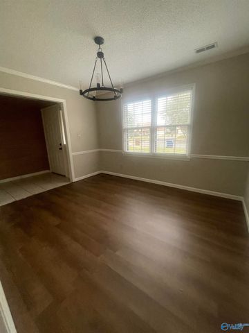 1808 Hollytree Drive, Huntsville, AL 35806